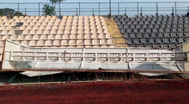 - Fırtına yedek kulübesini uçurdu