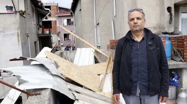 - Fırtınada çatısı komşusunun çatısına uçtu
