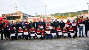 Gönüllüler sertifikalarını aldı