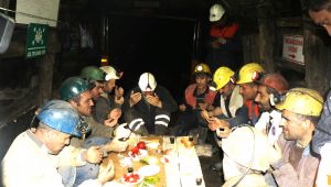 Madencilerin yerin 300 metre altında ilk sahuru 
