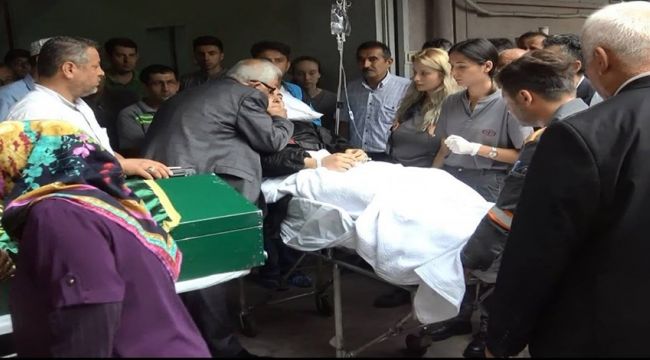 BABASINA DOKU NAKLİ İÇİN ASKERDEN GELMİŞTİ...
