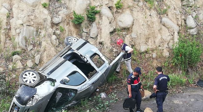 Şarampole yuvarlanan araçtaki 1 kişi yaralandı