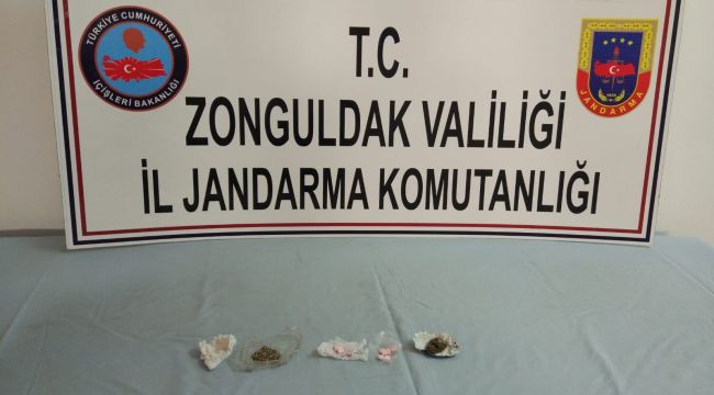 ALAPLI JANDARMA EKİPLERİNDEN UYUŞTURUCU OPERASYONU...