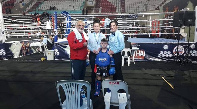 ALAPLILI MİNİK VE YILDIZ MUAYTHAİ SPORCUSU MİLLİ TAKIM SEÇMESİNE ÇAĞRILDI