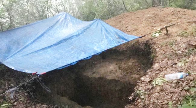 Defineciler kazı alanında suçüstü yakalandı