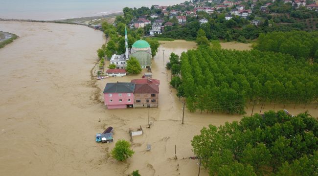  Düzce'deki selin hasarı gün yüzüne çıktı 