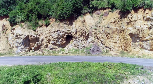  Heyelan, mağarayı ortaya çıkardı 