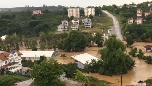 Yağışlar Cumayeri ve Akçakoca ilçelerini vurdu 