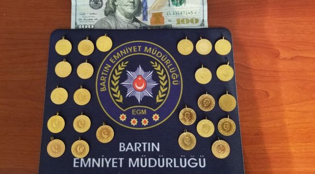 Çaldığı altınları tuvalet kağıdına saklamış