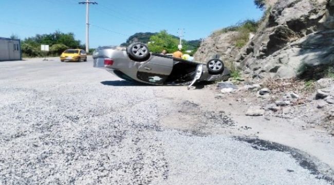 Mıcır kazaya neden oldu: 4 yaralı