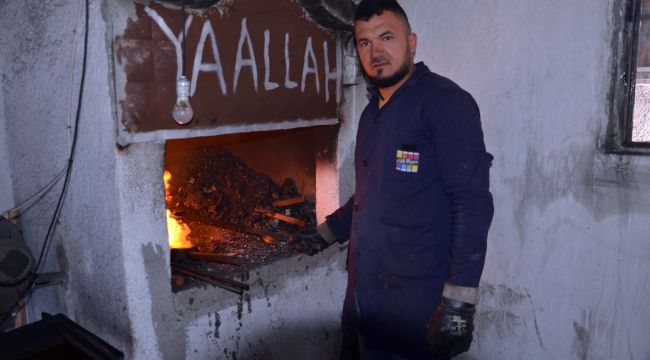 Kuruluş Osman dizisi kılıç ve baltaları Zonguldak'ta hazırlanıyor