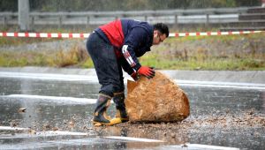 HEYELAN YOLU KAPATTI...