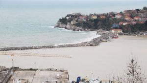 Zonguldak Limanı sarıya boyandı