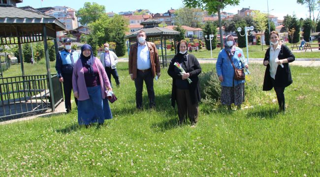 65 yaş üstü vatandaşlar güzel havanın tadını çıkarttı....