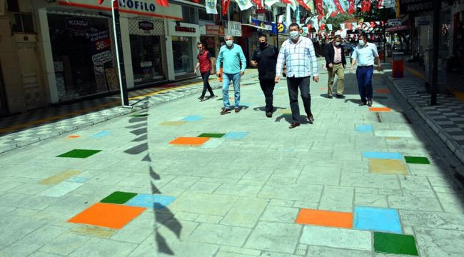 HÜKÜMET CADDESİ RENKLENDİ...