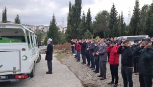 - Kazada ölen 3 aylık Öykü ile yengesi ve babaannesi gözyaşlarıyla uğurlandı