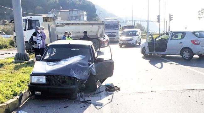 - Parçalanan otomobilden yara almadan kurtuldu