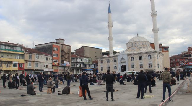 - CAMİLERDE YAĞMUR DUASI YAPILDI…