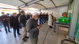 Emekli öğretmen Hikmet Kan dualarla uğurlandı