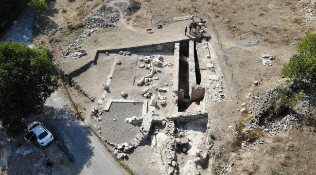 - Karadeniz’in Zeugmasında yapılan kazılar yeni eserler ortaya çıktı
