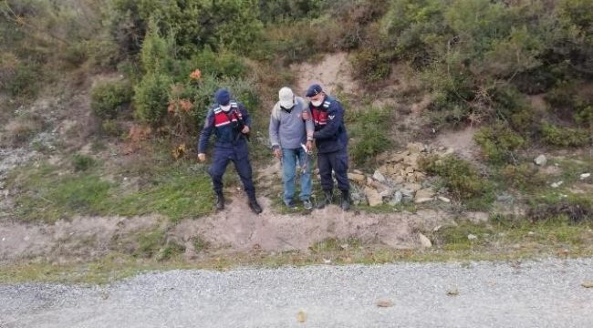 - Kayıp Alzheimer hastası yaşlı adamı jandarma ekipleri buldu