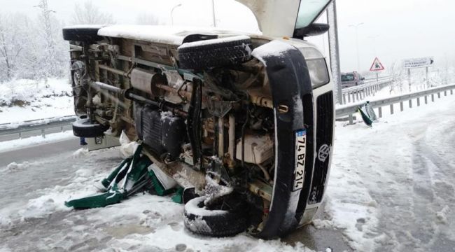 İşçi servisi devrildi: 11 yaralı