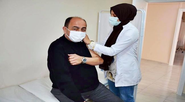 Başkan Demirtaş, 2’nci doz aşısını oldu