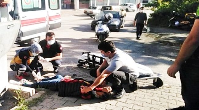 Motorlu kurye trafik kazası geçirdi