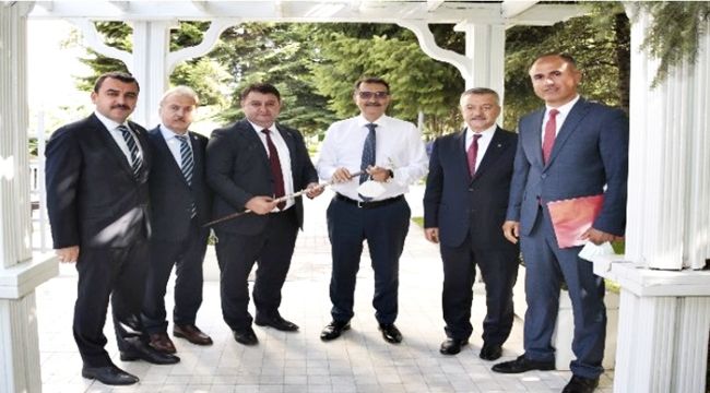 GMİS yönetimi ve milletvekilleri, Bakan Dönmez ile görüştü