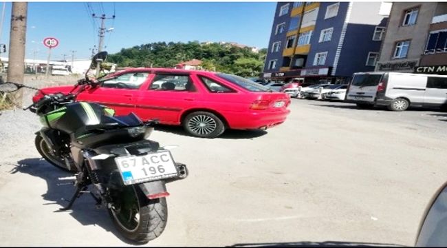 Kamyonete çarpan motosiklet sürücüsü yaralandı
