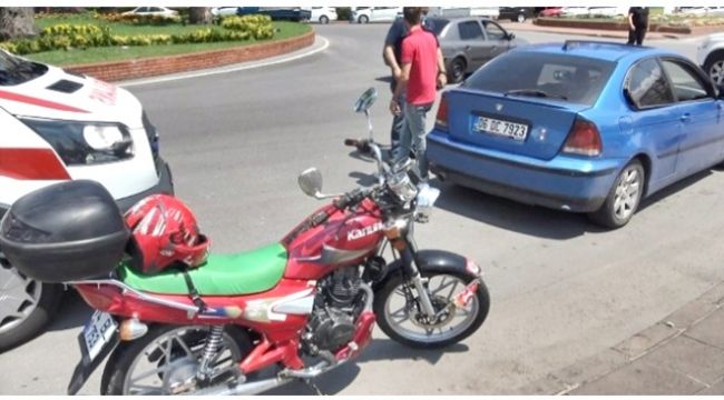 Motosiklet ile otomobil çarpıştı: 1 yaralı