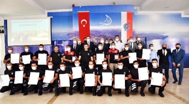 Yunus polisleri sertifikalarını aldı