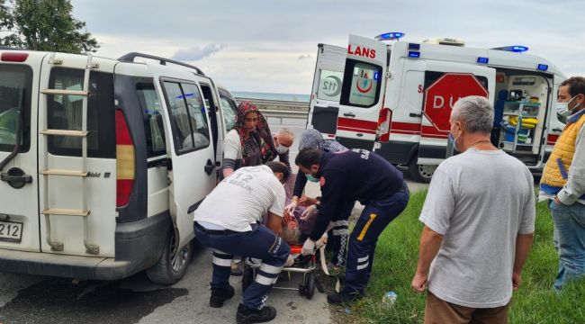 Tarlada ayağı kayan yaşlı kadın kafa üstü düştü