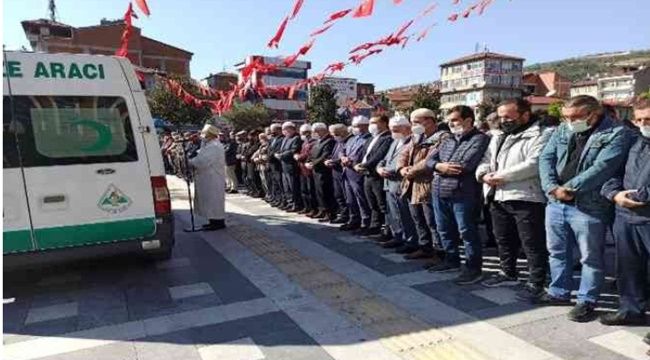 40 yıllık imam hatip son yolculuğuna dualarla uğurlandı