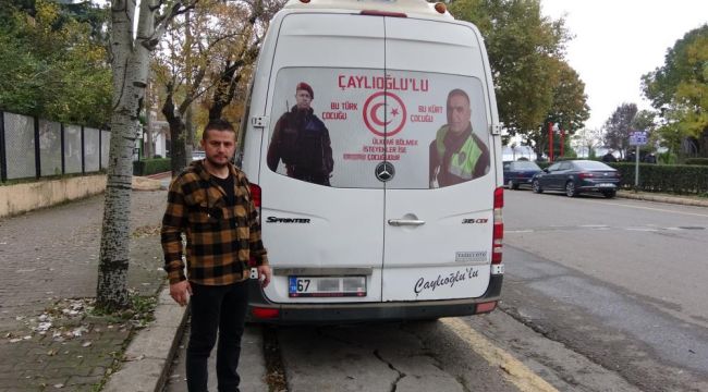 Şehitler için minibüsüne yazdığı yazı ilgi odağı oldu