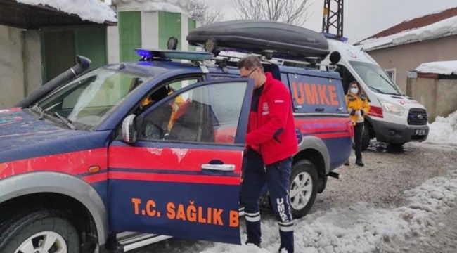 Kardan yol kapanmıştı... İmdadına UMKE yetişti