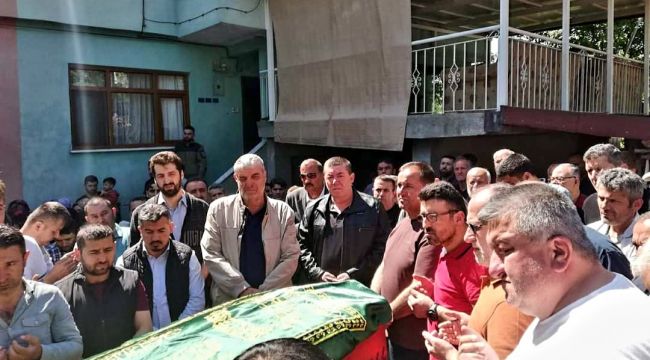ALAPLILI GENÇ SON YOLCULUĞUNA UĞURLANDI