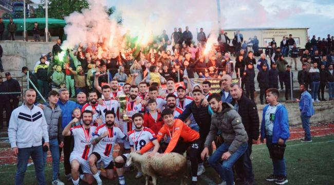 24 TAKIMIN YER ALDIĞI BAYRAM TURNUVASININ ŞAMPİYONU...(Foto galeri)