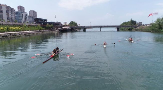 Gülüç Irmağı’nda ilk kürek yarışları yapıldı