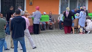  Eşi tarafından öldürülen kadın ve 3 yaşındaki çocuğu yan yana defnedildi