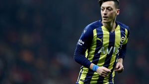 Medipol Başakşehir, Mesut Özil'i kadrosuna kattığını açıkladı