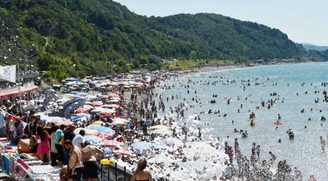 SEVGİ BARIŞ DOSTLUK PLAJLARI DOLDU TAŞTI