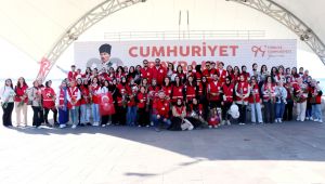 99 Kızılay gönüllüsü genç bakın ne yaptı...(Foto galeri)