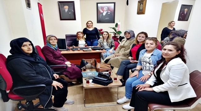 AK Parti Kadın Kolları'ndan Roman Kadınlar Derneği'ne ziyaret
