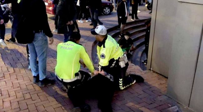 Polisin kolunu ısırdı!