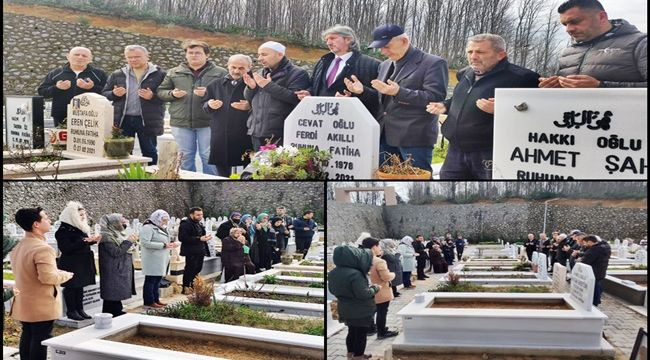 Gazeteci Akıllı, mezarı başında anıldı