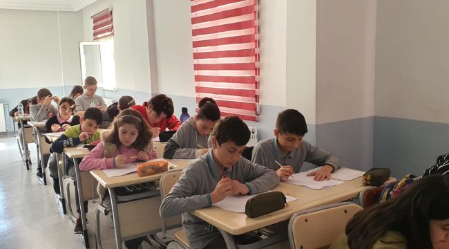 - ŞEHİT RECEP TURAN ORTA OKULU DÜNYA FİNALİNDE…