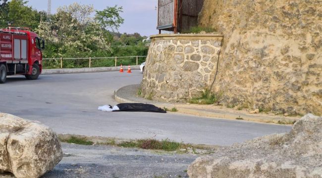 Kayalıklardan düşen genç hayatını kaybetti