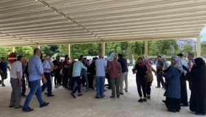 - Cenaze namazı öncesi cami avlusunda tekme tokat kavga ettiler