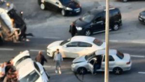İki otomobil çarpıştı: 4 yaralı
